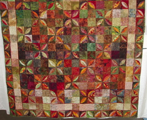    Ribbon Winner 17A 11 Ingrid Bergere - Golden Leaves - HM Large Traditional Applique/Mixed Commercially Quilted